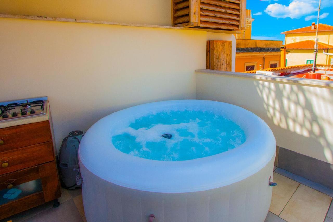 "Sea & Center" Free Beach, Wifi, Mini Pool, Roof Terrace, Ladispoli, Rome エクステリア 写真